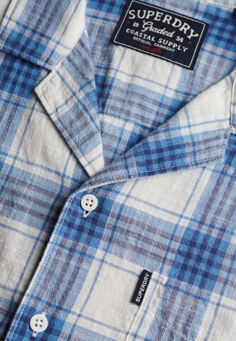 Fit confort Chemise 'Cabana' Superdry & Co en blanc