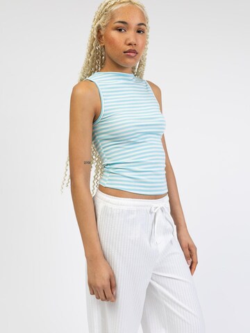 BROKE + SCHÖN Top 'Gestreiftes Top mit U-Boot Ausschnitt' in Blue