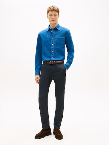TOMMY HILFIGER - Slimfit Calças chino em azul
