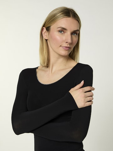 Nur Die Longsleeve Micromodal mit Glitzer-Ausschnitt ' NUR DIE x KILIAN KERNER ' in Schwarz