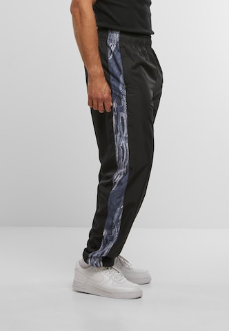 Loosefit Pantaloni di Carlo Colucci in nero
