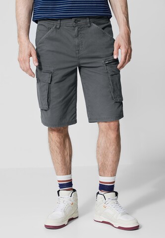 Street One MEN Regular Cargo Pants in Grey: front