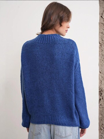 MixRay Sweater in Blue