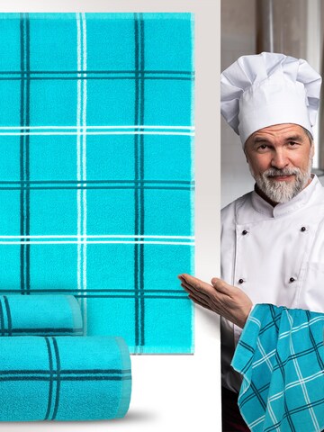 Lashuma Towel 'Lyon' in Blue: front