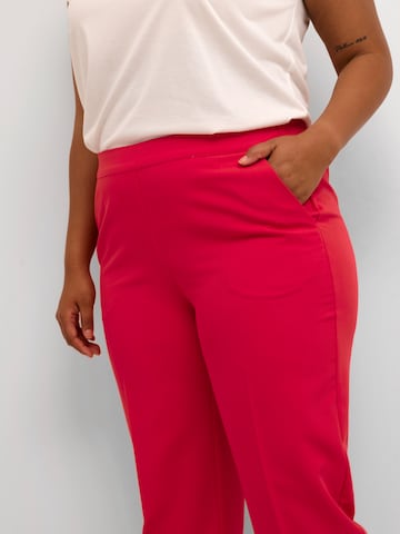 KAFFE CURVE Regular Pantalon 'Sakira' in Roze