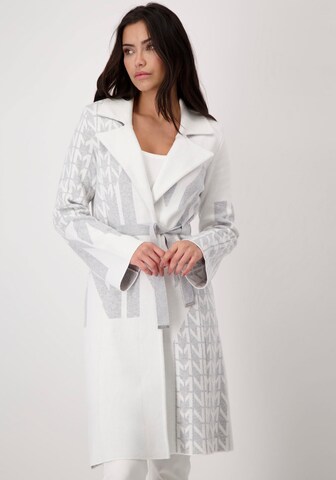 monari Between-Seasons Coat in White: front