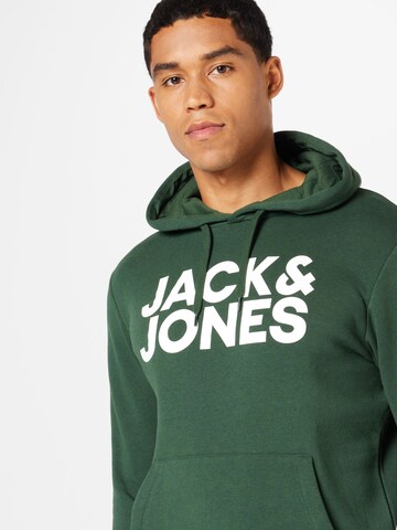 JACK & JONES Sweatshirt in Groen