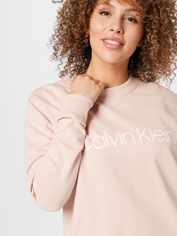 Felpa di Calvin Klein Curve in rosa