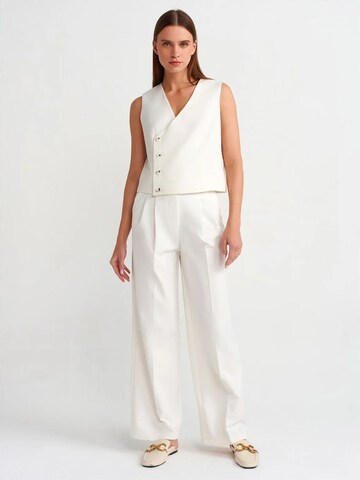 Dilvin Pants in White: front