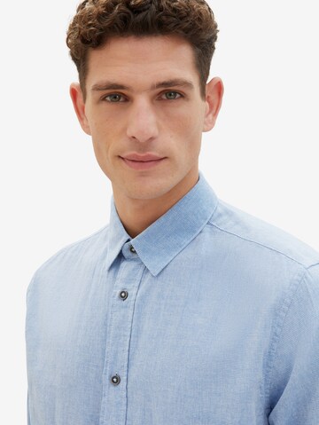 Coupe regular Chemise TOM TAILOR en bleu