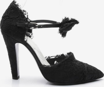 CHANEL High Heels & Pumps in 39 in Black: front