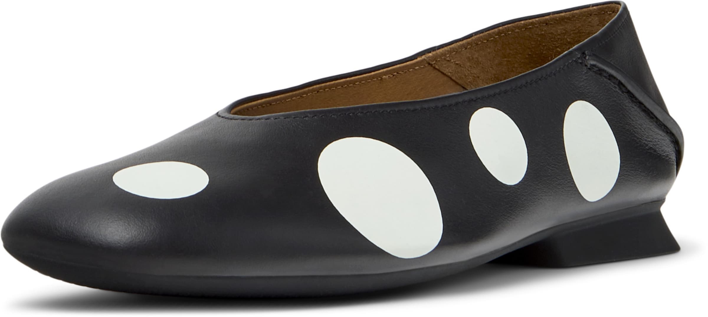 CAMPER Ballerina 'Casi Myra' in Schwarz: Vorderseite