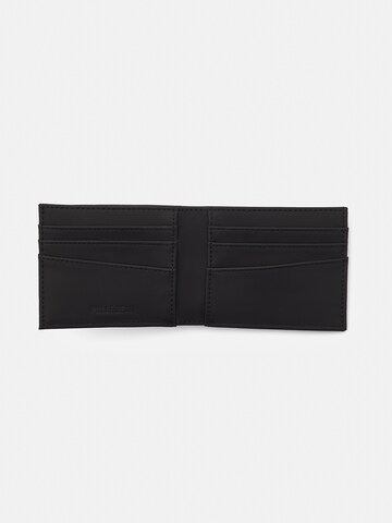 Portofel de la Pull&Bear pe negru