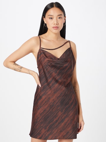 Motel Dress 'Iza' in Brown: front