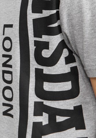 LONSDALE Футболка 'Holyrood' в Серый