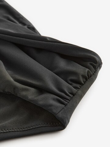 Next - Braga de bikini en negro