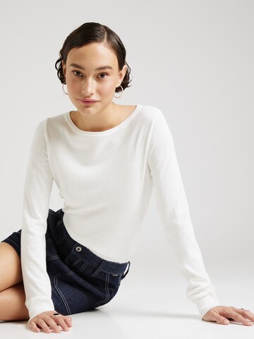 Pull-over ESPRIT en blanc : devant