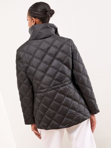 Lipsy Φθινοπωρινό και ανοιξιάτικο μπουφάν σε μαύρο