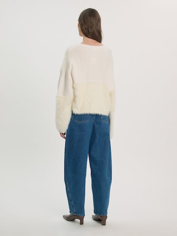 Pull-over 'Cara' EDITED en beige
