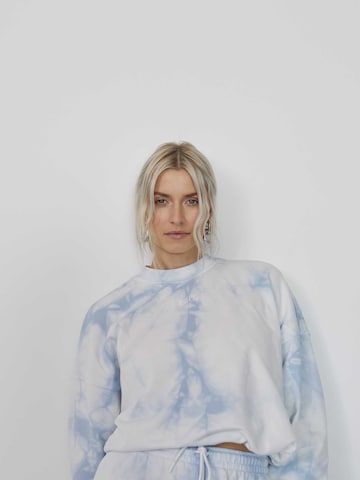 LeGer by Lena Gercke Sweatshirt 'Ashley' in Blauw: voorkant