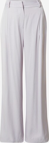 Wide Leg Pantalon à pince 'JOLIE' SELECTED FEMME en gris : devant