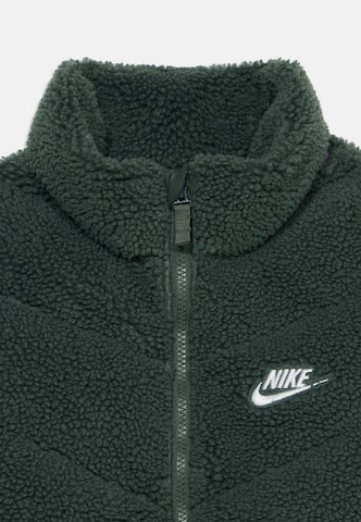 Nike Sportswear Поларено яке в зелено