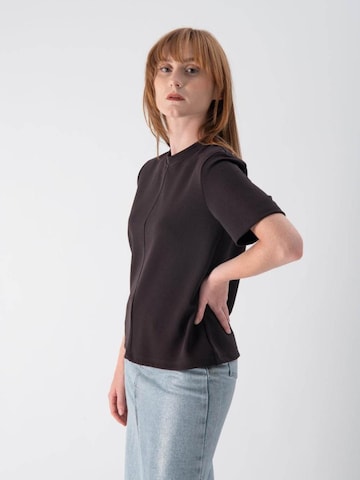 Felpa 'Structured short-sleeved' di MND in marrone