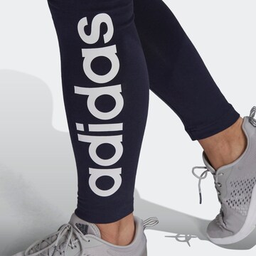 ADIDAS SPORTSWEAR Skinny Legginsy 'Essentials High-Waisted Logo ' w kolorze niebieski