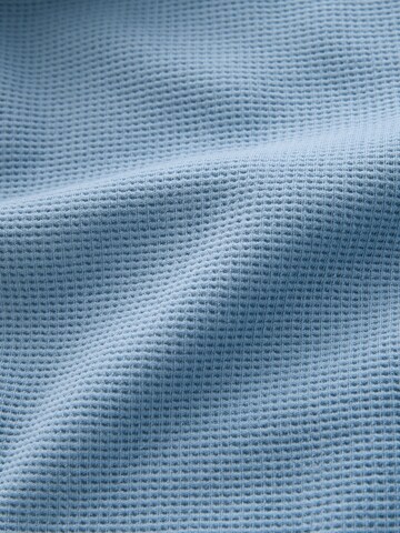 Tricou de la Next pe albastru