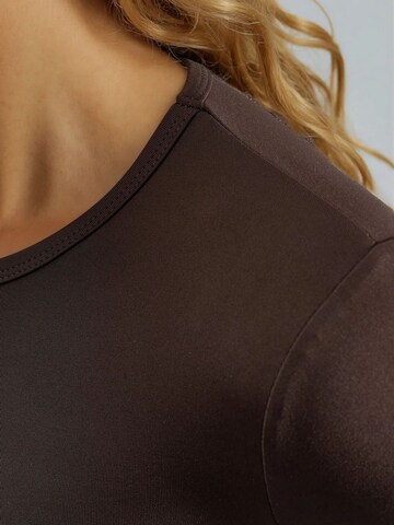 T-shirt Busem en marron