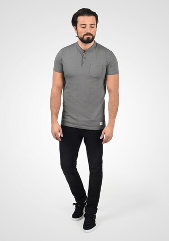 !Solid Rundhalsshirt 'Alfi' in Grau