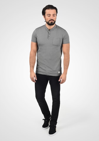 !Solid Rundhalsshirt 'Alfi' in Grau