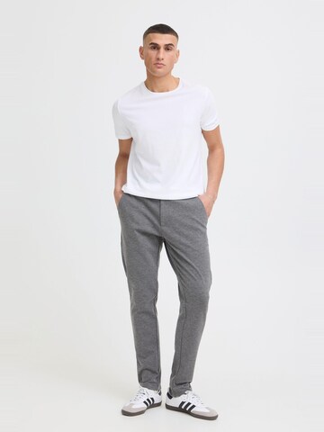 !Solid Slimfit Chinohose 'Dave' in Grau: Vorderseite