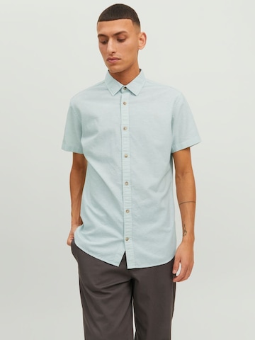 Coupe regular Chemise 'Summer' JACK & JONES en vert : devant