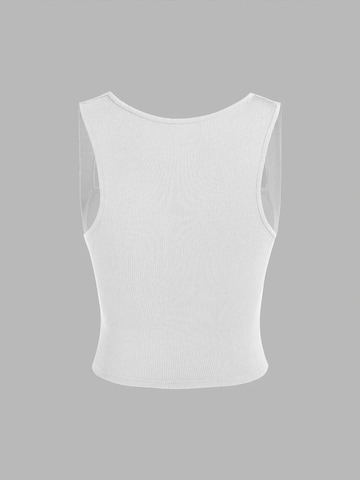 Haut Hiccup en blanc