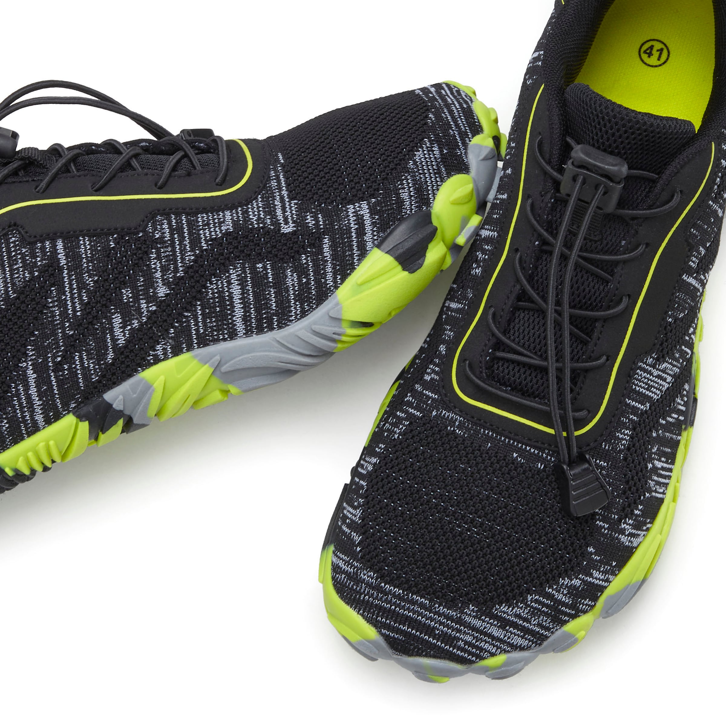 JOHN DEVIN Låg sneaker i svart