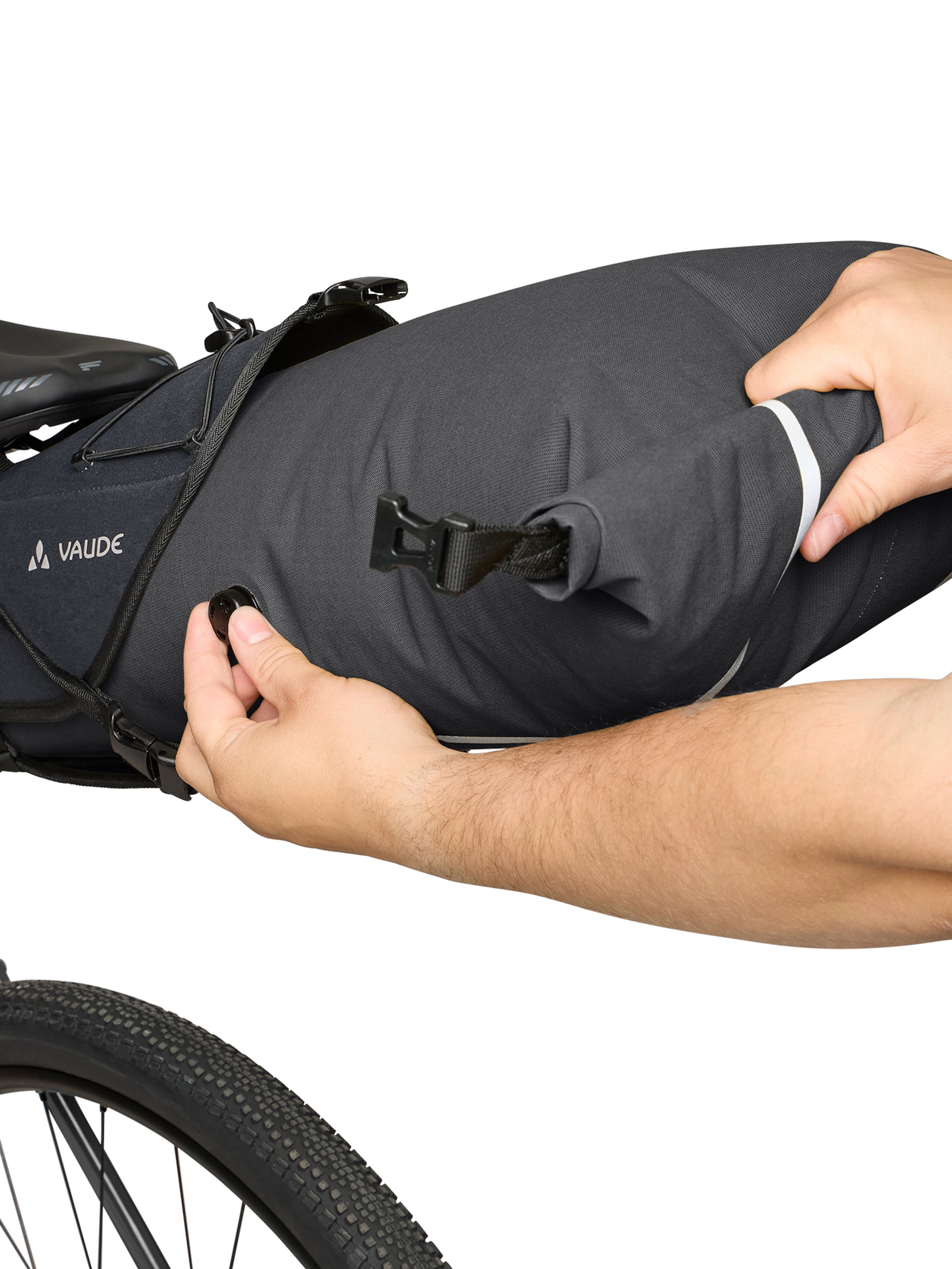 VAUDE Sports bag 'Trailsaddle Cage' in Black
