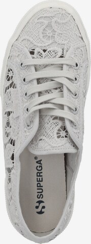 SUPERGA Sneaker 'Macrame ' in Grau