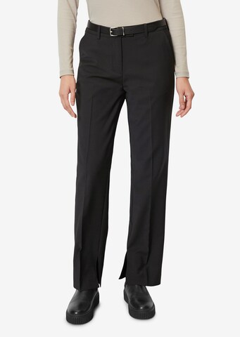 Marc O'Polo Regular Pleated Pants in Black: front