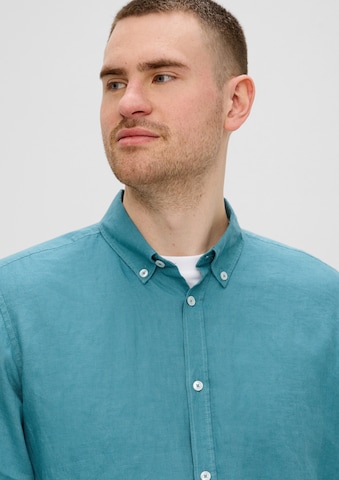 Coupe regular Chemise s.Oliver en bleu