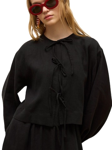 MANUKA Blouse in Black