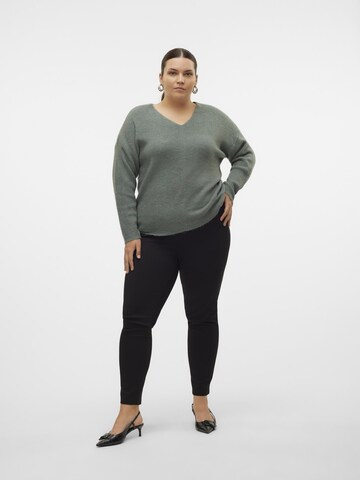 Vero Moda Curve Pullover 'VMCREWLEFILE' in Grün