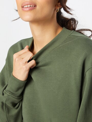 ABOUT YOU Limited Sweatshirt 'Marit' in Groen