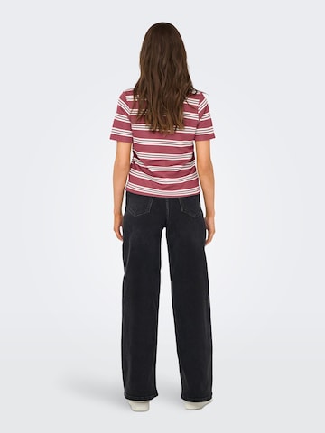 ONLY - Camiseta 'ONLEVIE' en rojo