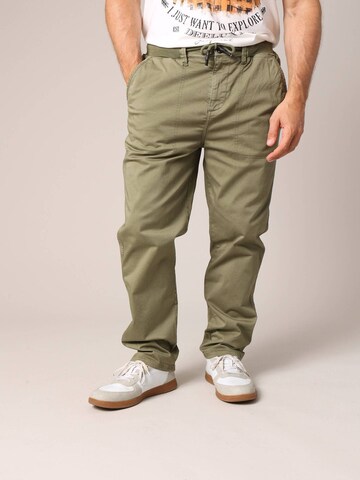 Regular Pantalon 'HAMIKO' Deeluxe en vert : devant