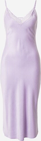 Robe 'Romy' Daahls by Emma Roberts exclusively for ABOUT YOU en violet : devant