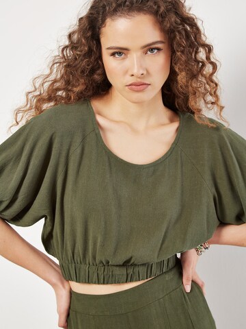 Apricot Top in Green