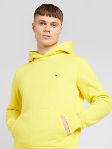 Felpa di TOMMY HILFIGER in giallo