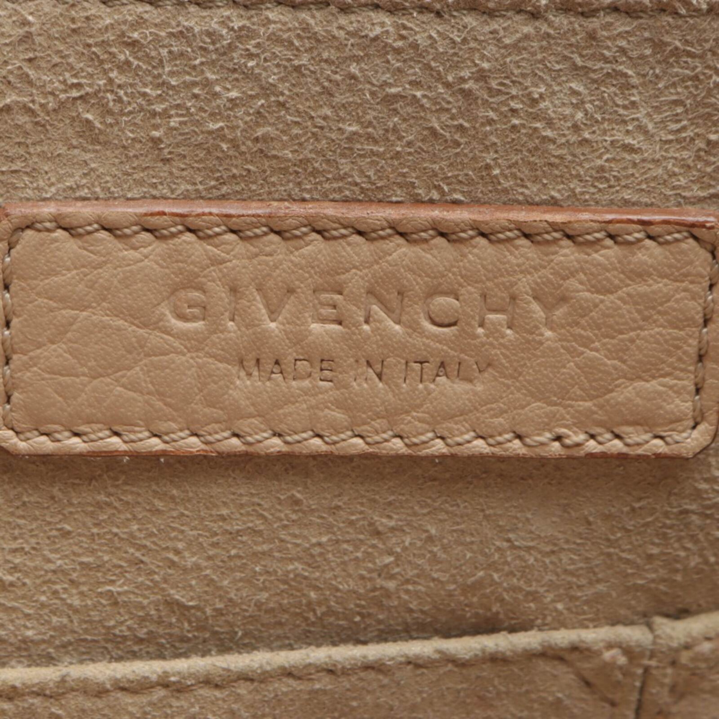 Givenchy Bag in One size in Brown