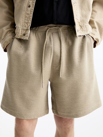 Loosefit Pantalon Pull&Bear en beige